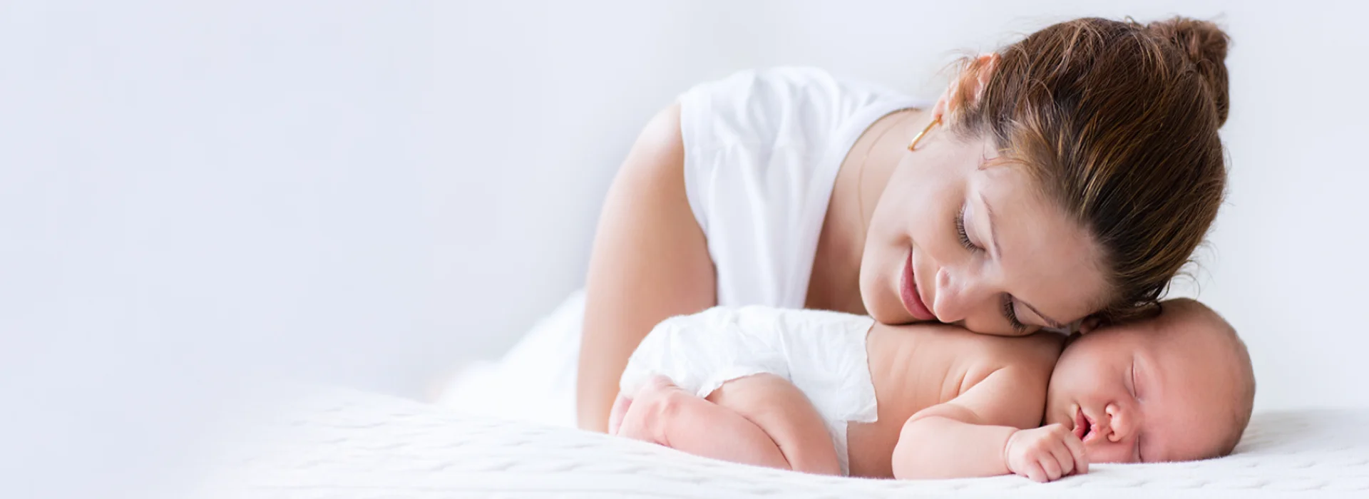 Newborn Days - Tiny Moments, Big Changes